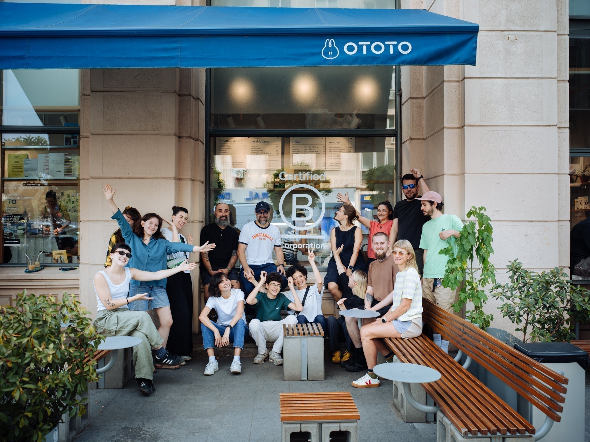 OTOTO este o companie certificată B Corp™