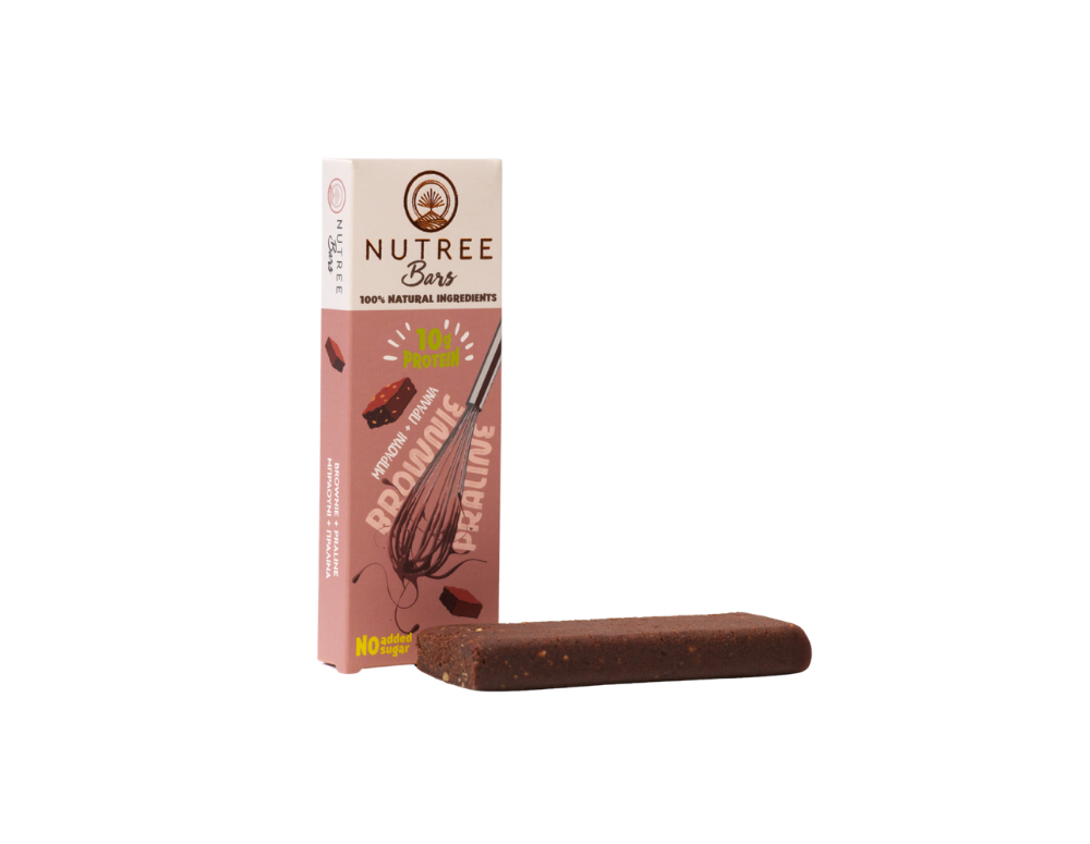 Baton fudge cu praline și brownie